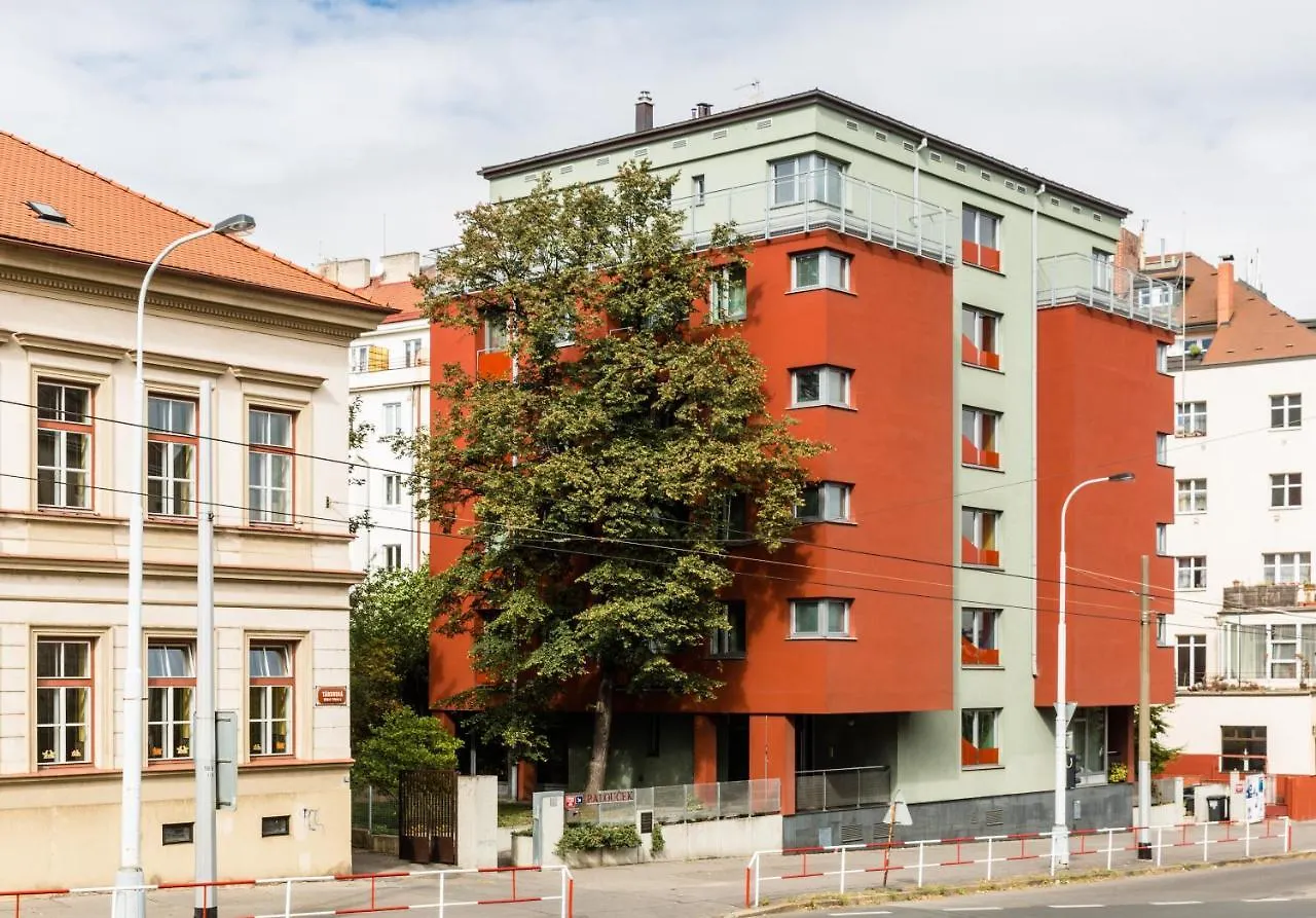 Penzion Paloucek Prag Çek Cumhuriyeti